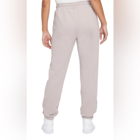 Jordan Essentials Pleated Fleece Cuffed Sweatpants Beige/Gray Women's Size XS - Picture 5 of 15